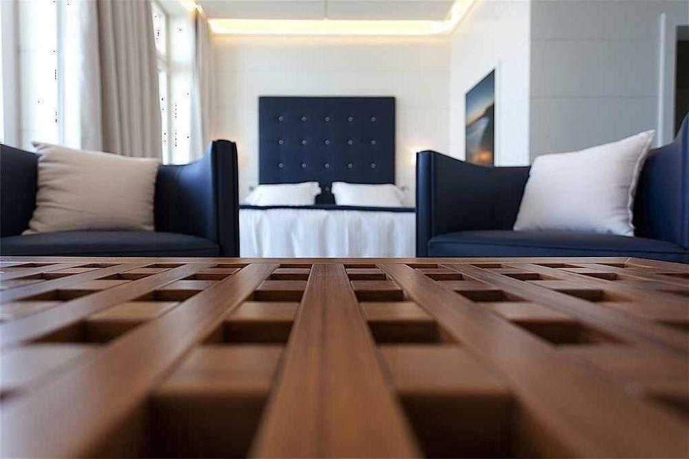 Yacht Club Marina Di Loano 호텔 외부 사진