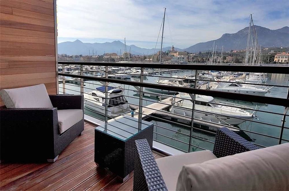 Yacht Club Marina Di Loano 호텔 외부 사진