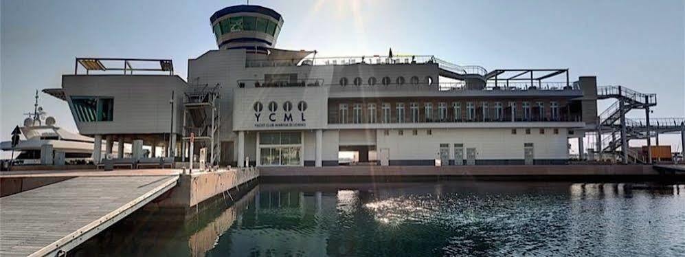 Yacht Club Marina Di Loano 호텔 외부 사진